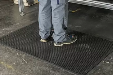 Optimising Workplace Comfort and Safety with Anti-fatigue Matting